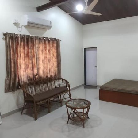 Vasant Lata Farm House Villa Barashiv Exterior photo